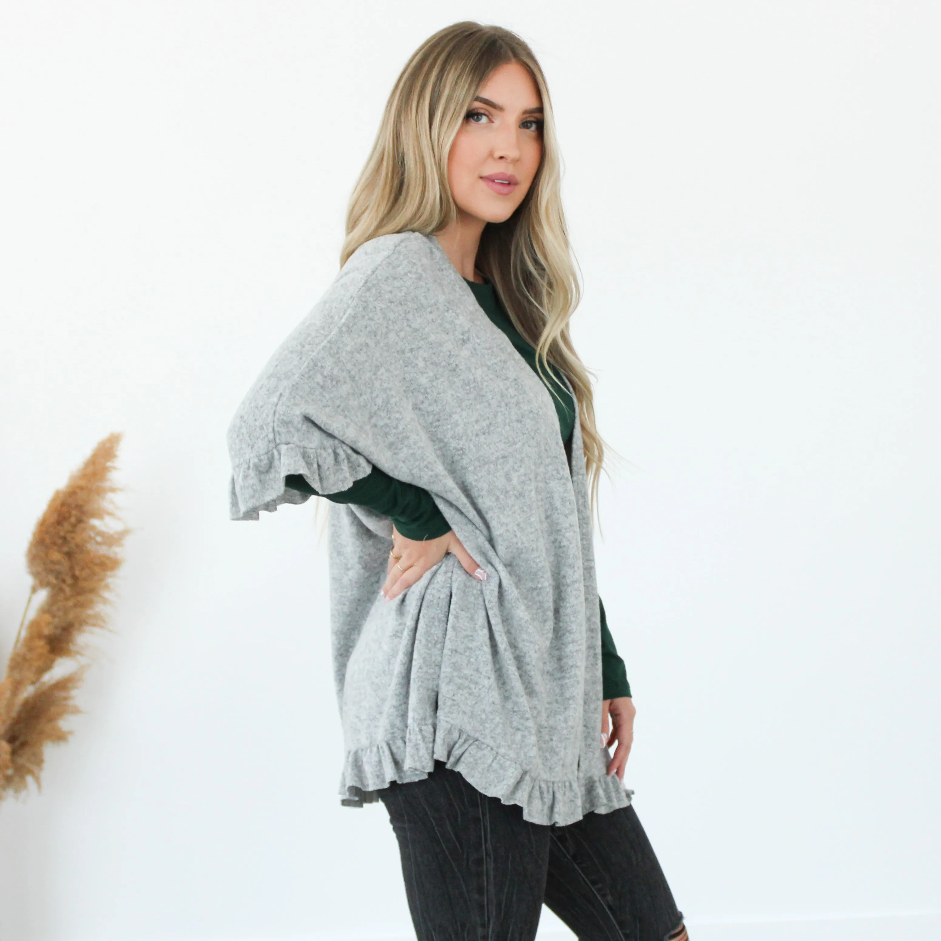 Hacci Ruffle Cardigan