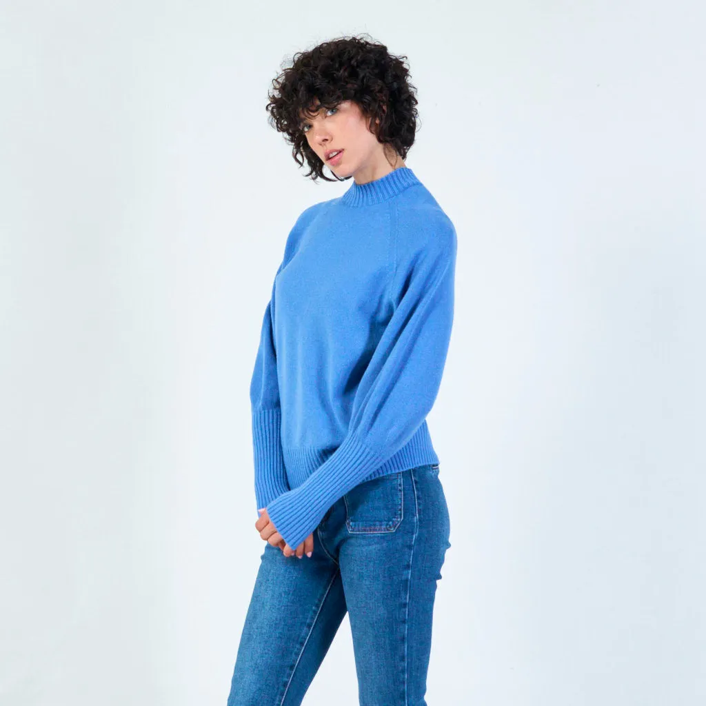 Ribbed crew neck sweater with relaxed fit wholesale