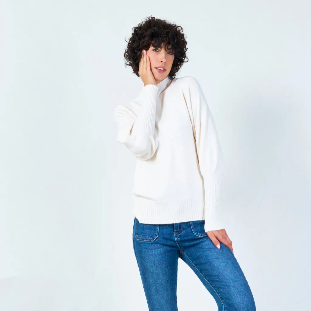 Ribbed crew neck sweater with relaxed fit wholesale