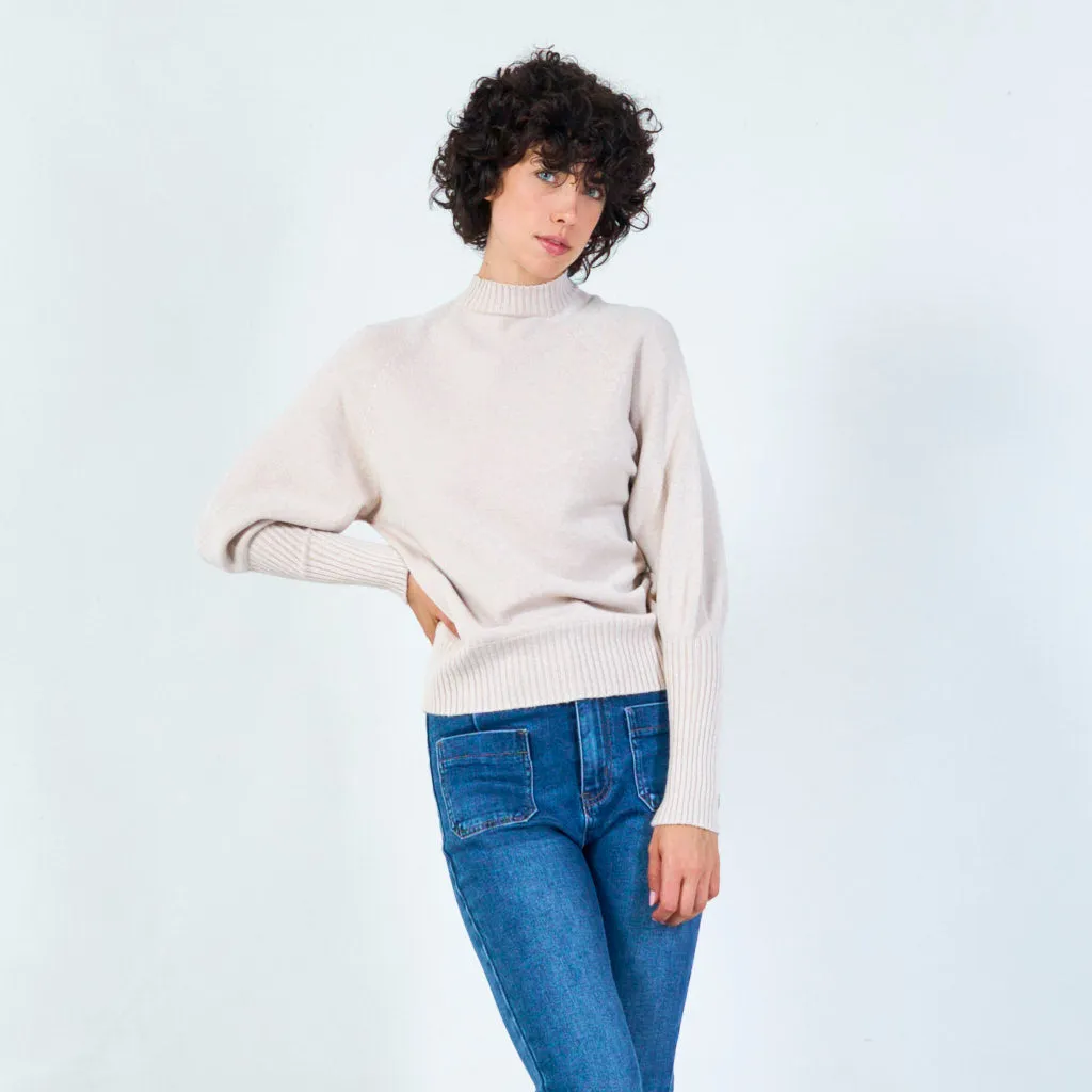 Ribbed crew neck sweater with relaxed fit wholesale