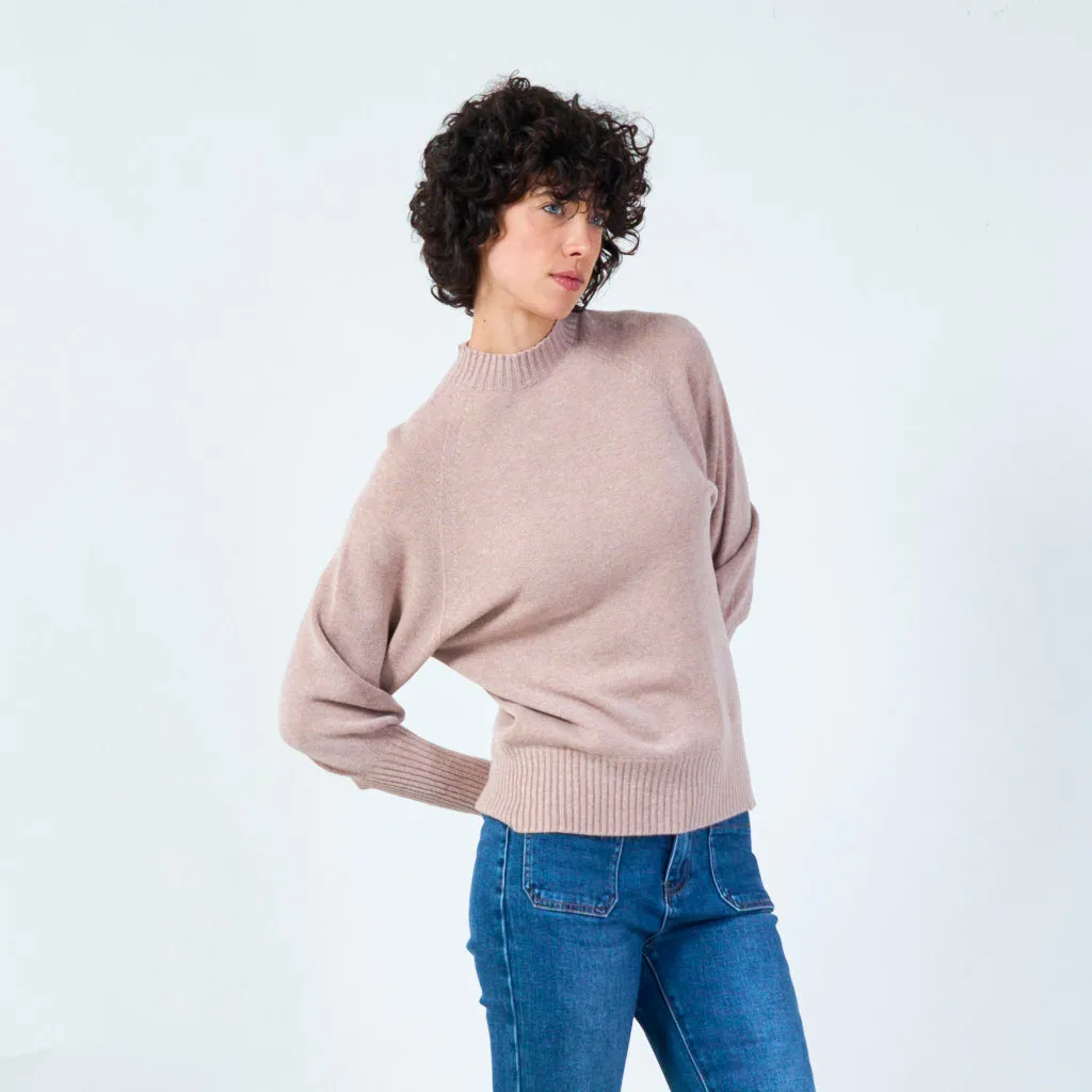 Ribbed crew neck sweater with relaxed fit wholesale