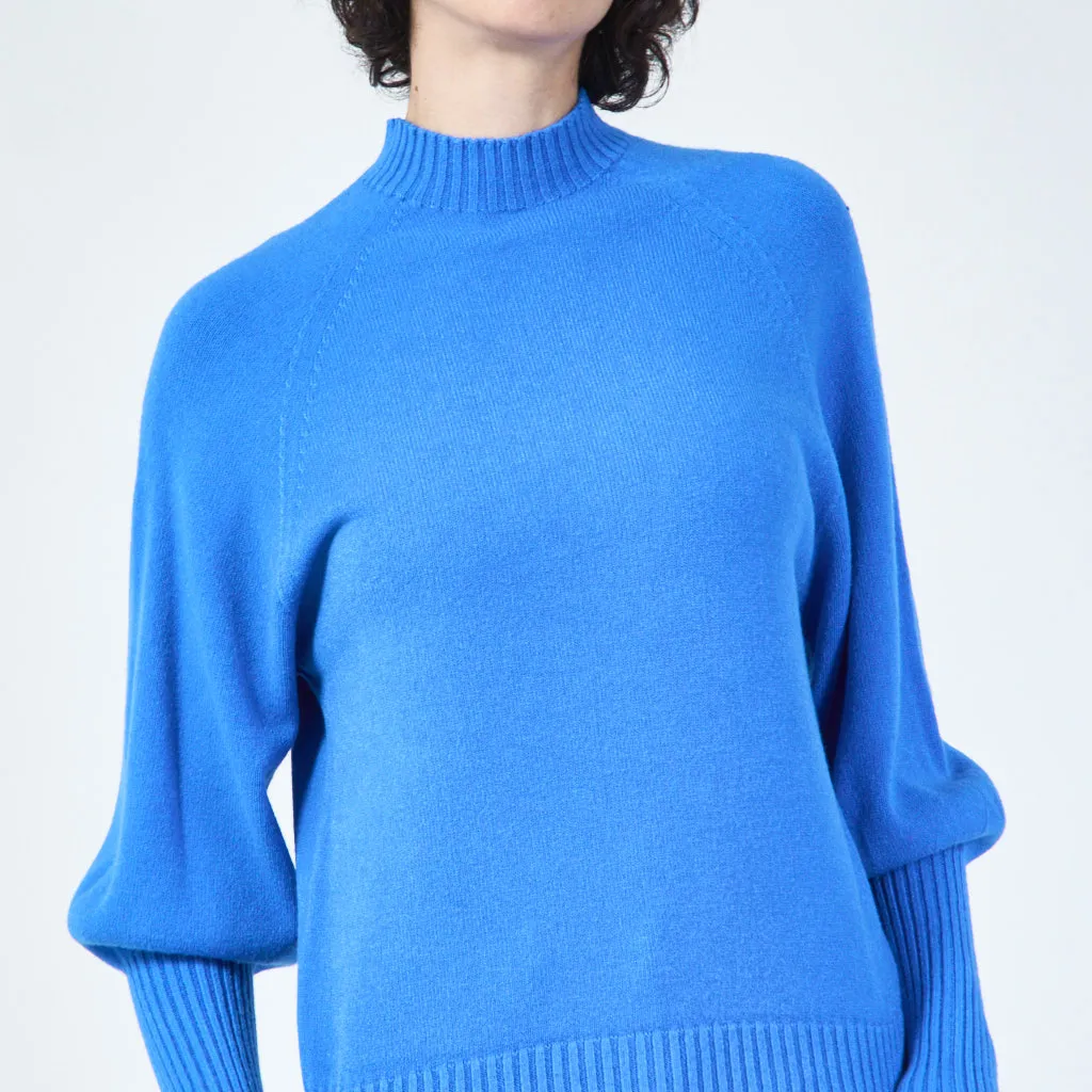 Ribbed crew neck sweater with relaxed fit wholesale