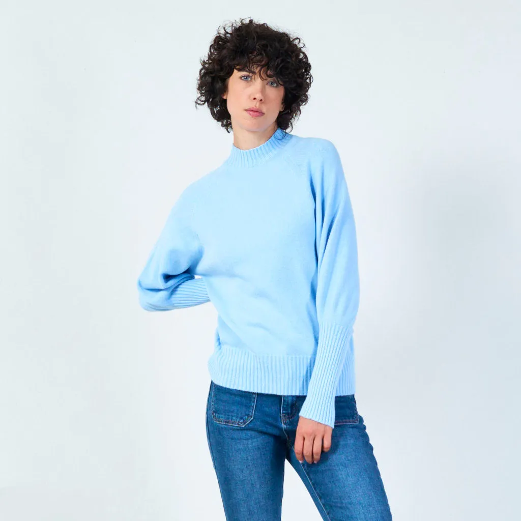 Ribbed crew neck sweater with relaxed fit wholesale