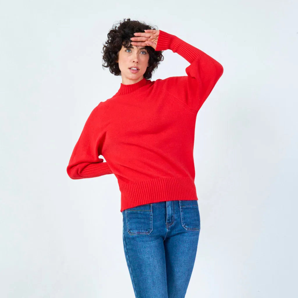 Ribbed crew neck sweater with relaxed fit wholesale