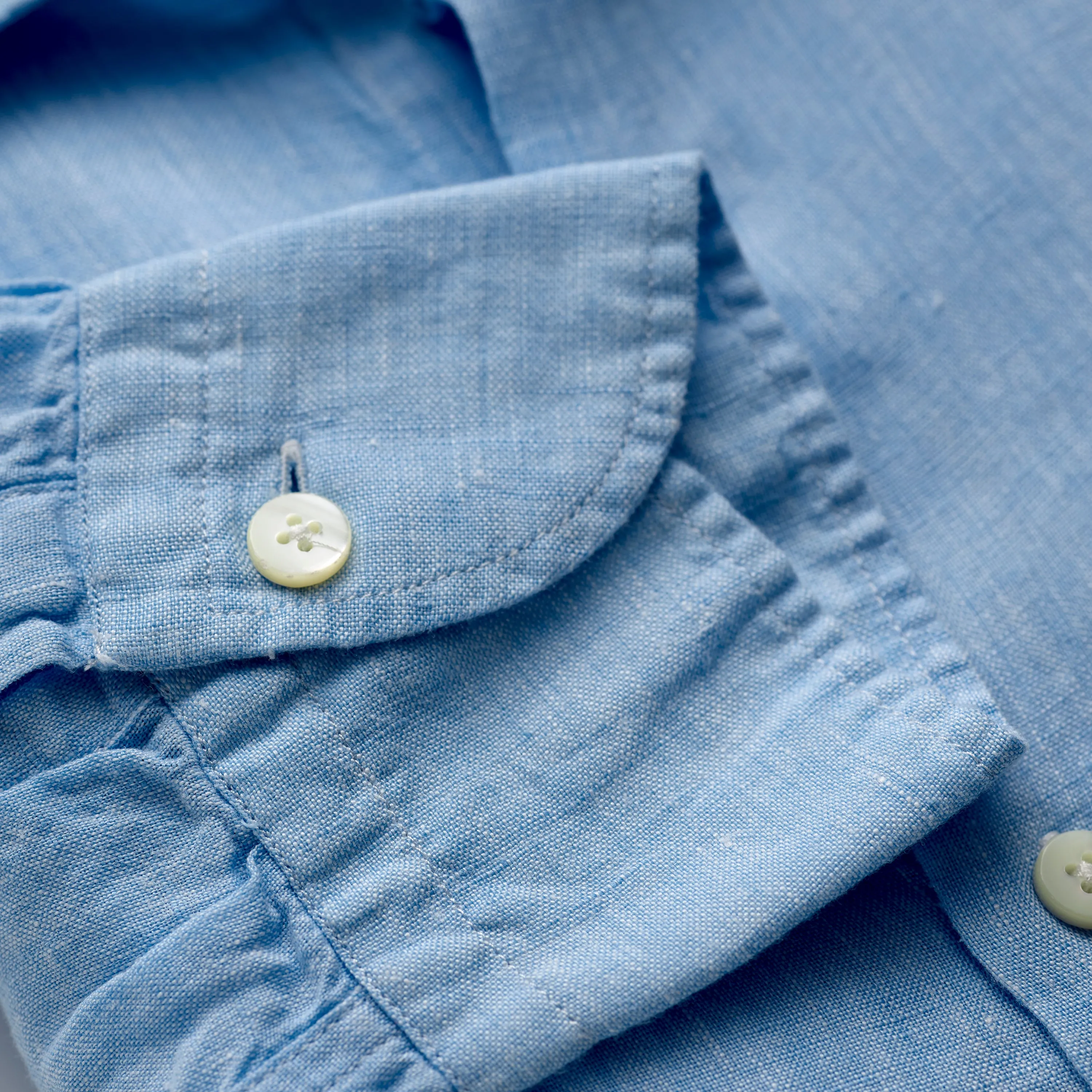 Spread Collar Linen Shirt in Light Blue